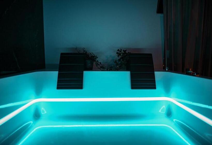 אתר נופש Castello Di Pandora