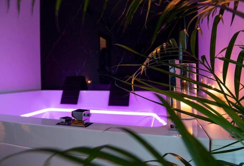 אתר נופש Castello Di Pandora