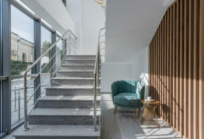 Aparthotel Pietroasa