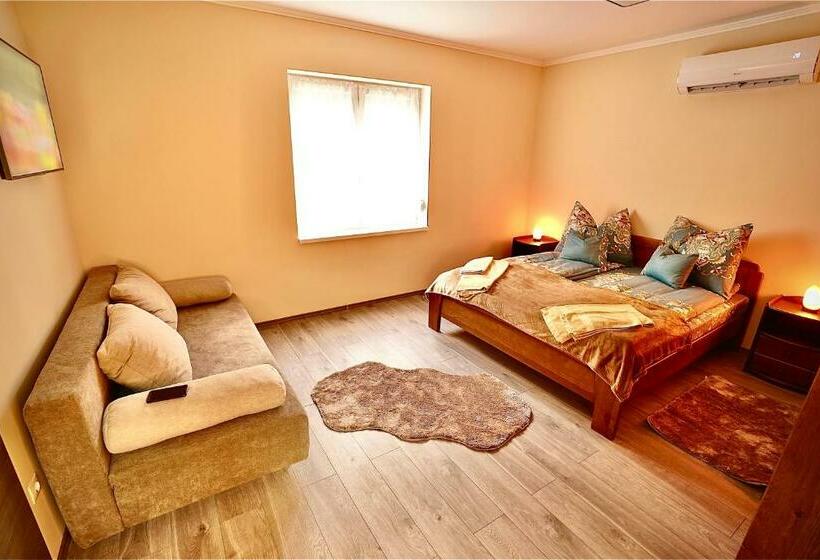 ベッドアンドブレックファースト Bacchus Pub és Panzió