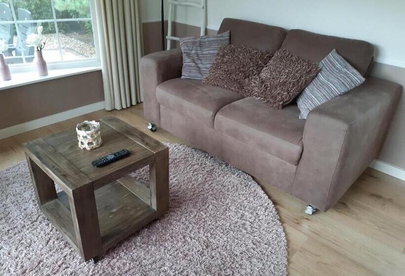 تختخواب و صبحانه Chalet Heggemus Oisterwijk