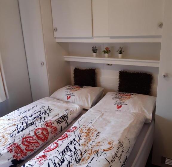 تختخواب و صبحانه Chalet Heggemus Oisterwijk