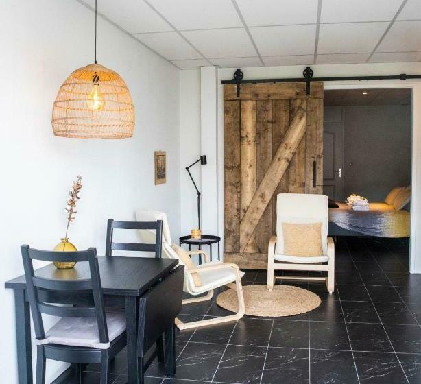 مبيت وإفطار De Slaapstudio