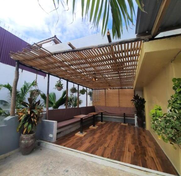 צימר Kuti Hotel Stone Town