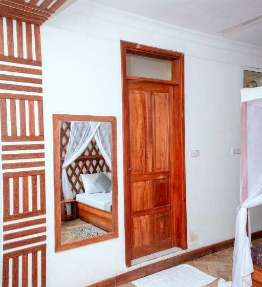 צימר Kuti Hotel Stone Town