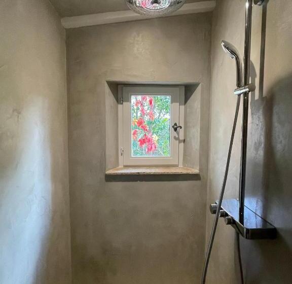 민박 L Amourier Chambres D Hôtes Pour Amoureux Avec Jacuzzi Ou Baignoire Xxl