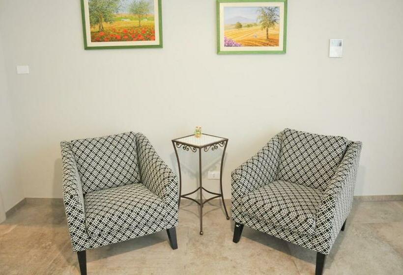 Bed and Breakfast La Casa Dell Alloro