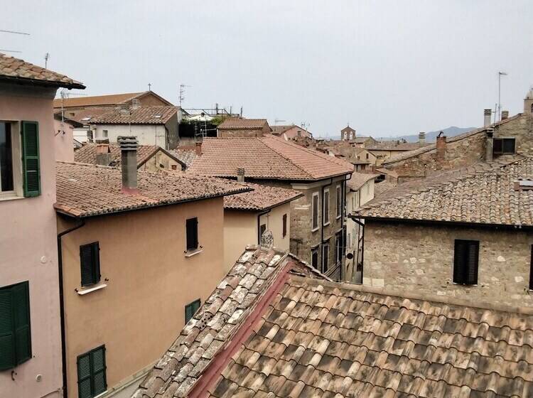 مبيت وإفطار La Corte Del Grillo   Residenza D Epoca