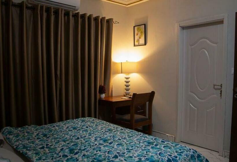 ベッドアンドブレックファースト Veke Executive Lodge & Event Center