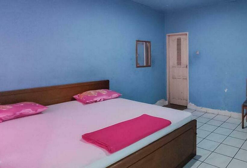 ホテル Andini Tanah Grogot