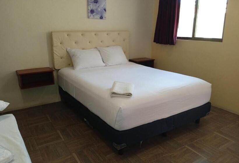 هتل Las Flores Campeche