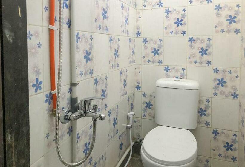 호텔 Celly Homestay Samarinda Redpartner