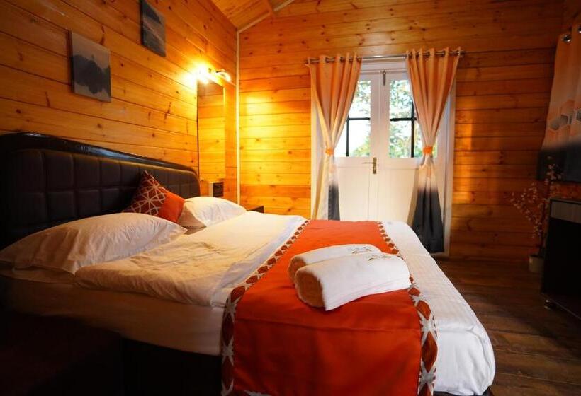 فندق Coastal Bay Inn By Gemstone Hospitality