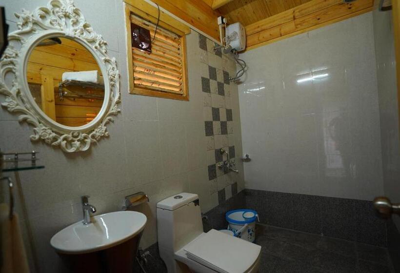 فندق Coastal Bay Inn By Gemstone Hospitality