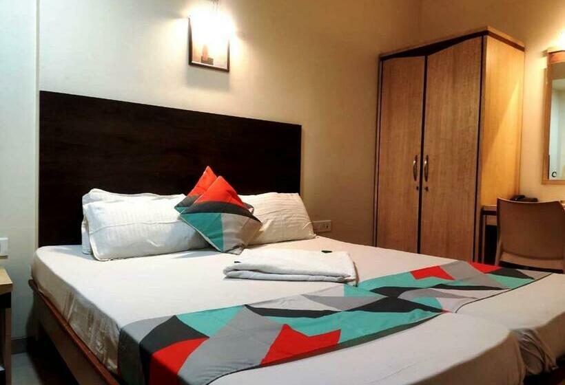 בית מלון כפרי Ghansoli Konark In Lodging & Boarding