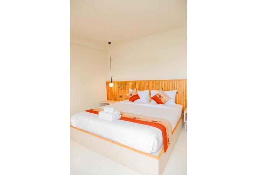 בית מלון כפרי La Pino