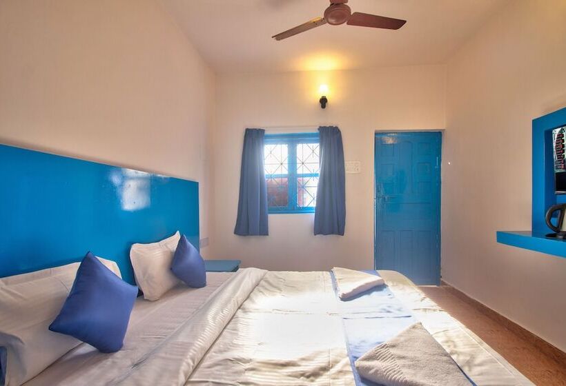 فندق Mandrem Retreat Beach Resort