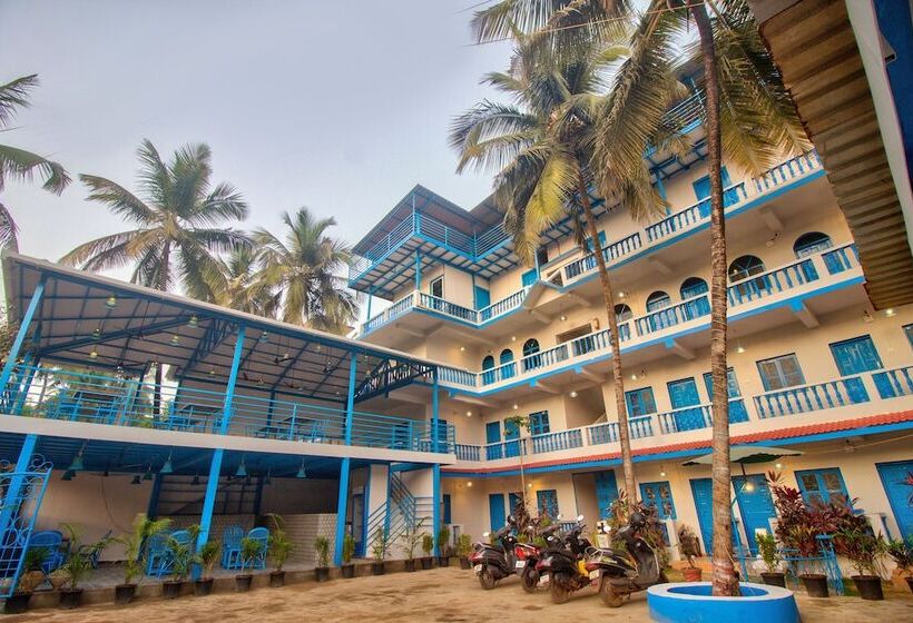 فندق Mandrem Retreat Beach Resort