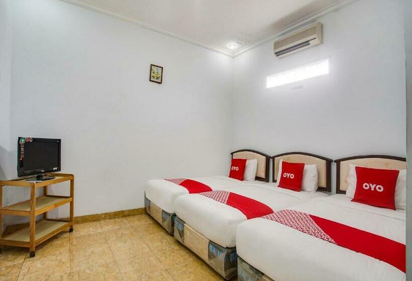 בית מלון כפרי Oyo 90771 Mess 19 Syariah