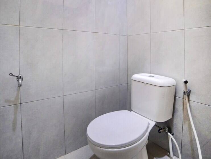 فندق Reddoorz At Shine Guest House Tebing Tinggi