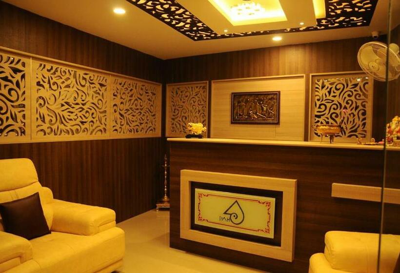 فندق Platinum Arrow Hub