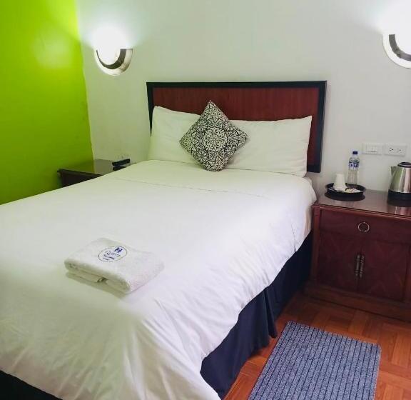 Accel Hotel La Quinta