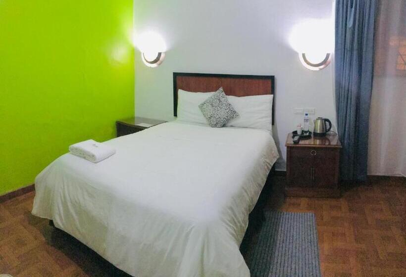 Accel Hotel La Quinta