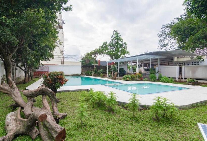 호텔 Reddoorz Plus @ Pakuan Residence Tajur