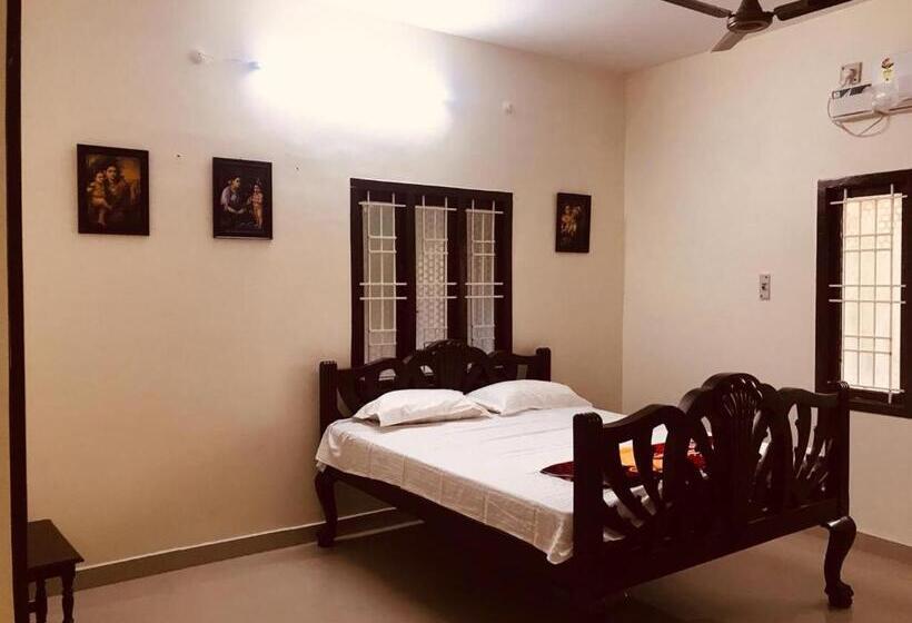 Отель Tanjore Inn