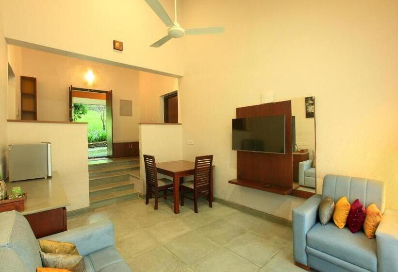 Отель Tea Terrain Resorts & Spa