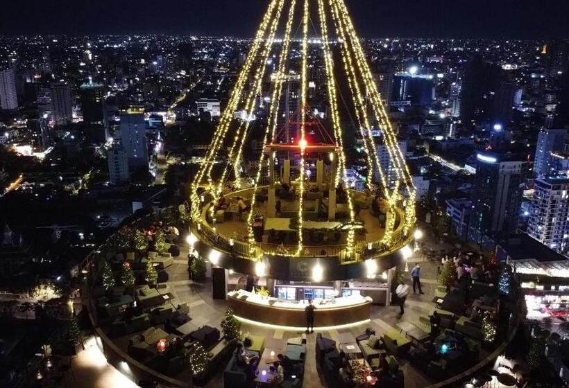 בית מלון כפרי The Penthouse Residence