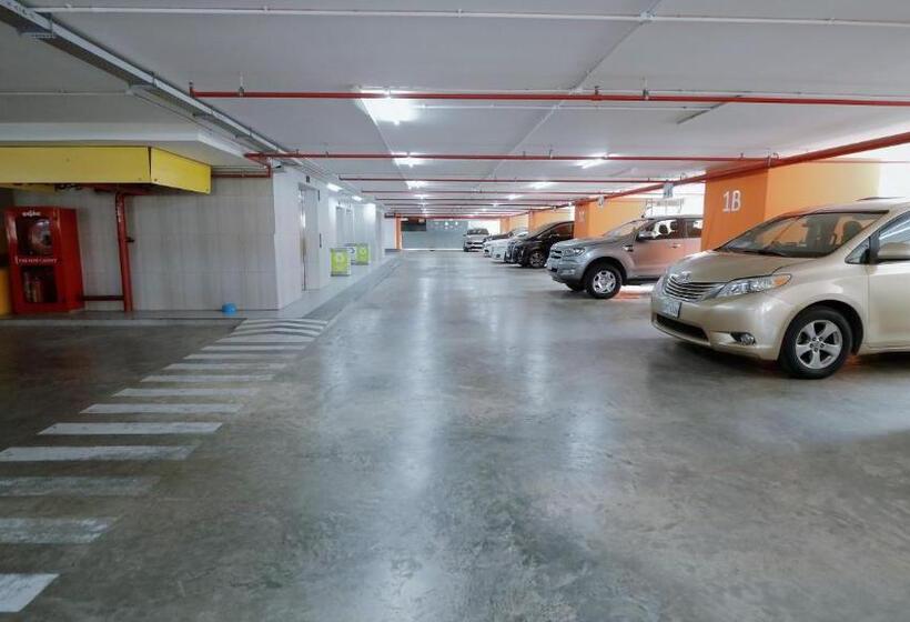 בית מלון כפרי The Penthouse Residence