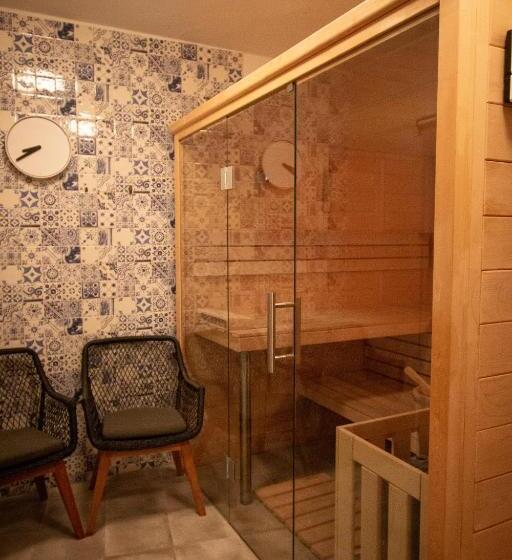 پانسیون Boutique Hotel U Zvonku