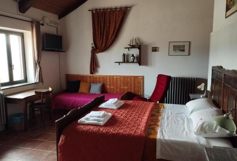 بنسيون Casa Del Puck