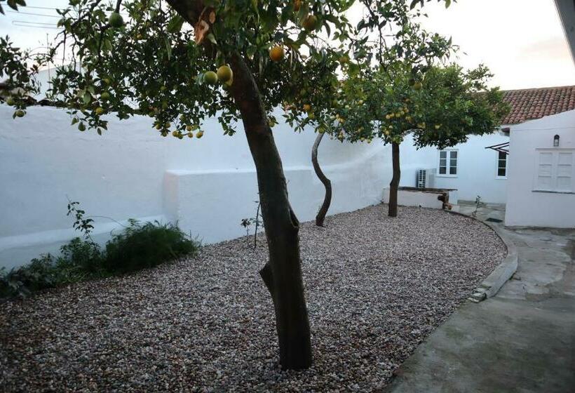 بنسيون Casa Do Tio Zé