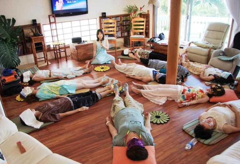 פנסיון Guest House In Hilo