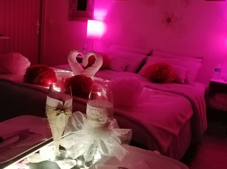 Пансион Lapausedegout Piscine Chambres Climatisées Terrasse Ou Patio