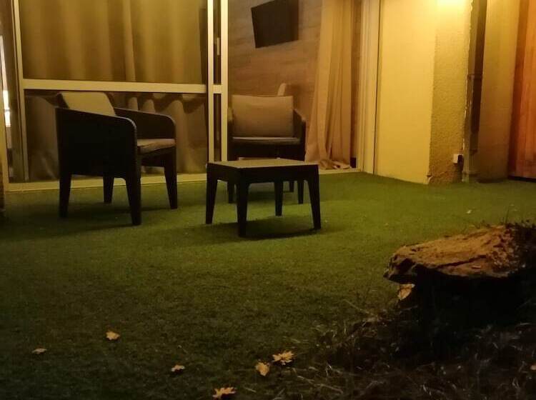 Пансион Lapausedegout Piscine Chambres Climatisées Terrasse Ou Patio