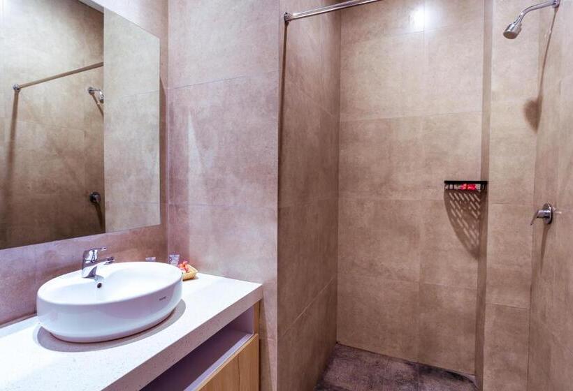 بنسيون Lega Legi Town House Seminyak By The Lavana