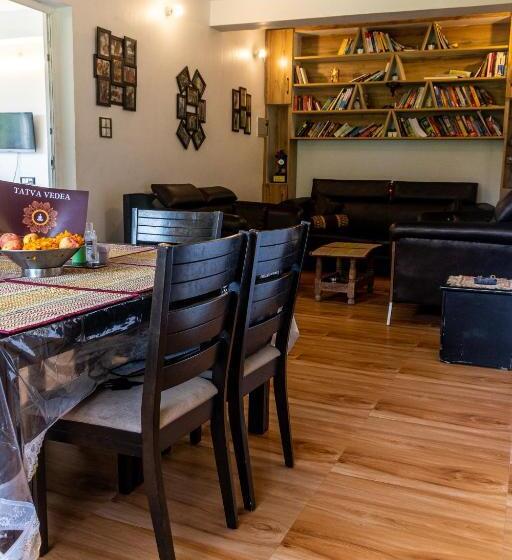 פנסיון Tatva Veda Homestay & Hostel