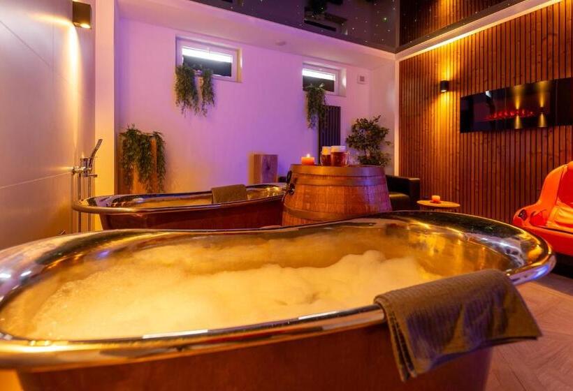 Pension Koliba Komorní Lhotka