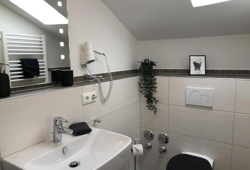 Pension Und Ferienwohnung Frech