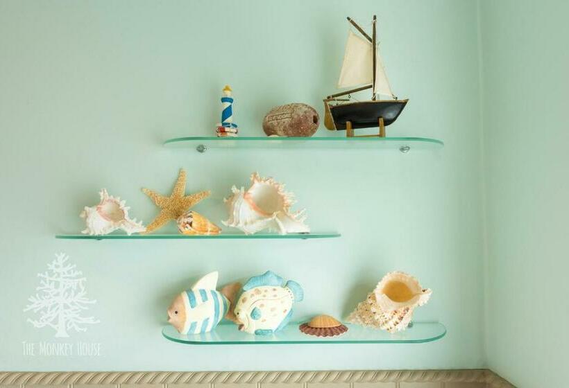 The Monkey House B&b