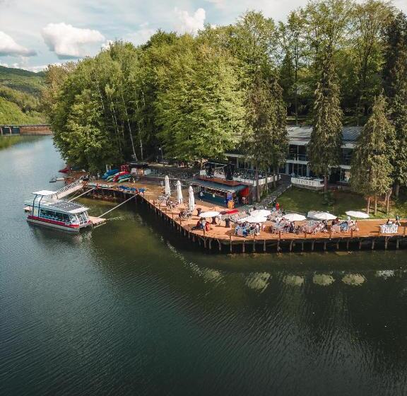 Adventure Lake Resort  Simared