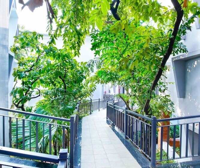 Amoravida By 7 Apple Resorts, Goa