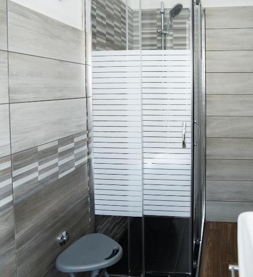 مبيت وإفطار Athena