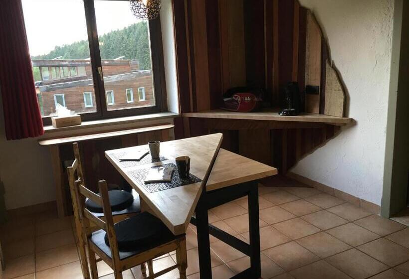 مبيت وإفطار Bois & Repos