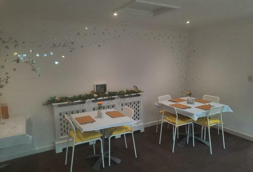 مبيت وإفطار Cedarville Guesthouse