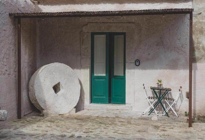 Bed and Breakfast Chiusa Del Curiale   Ospitalità In Vigna