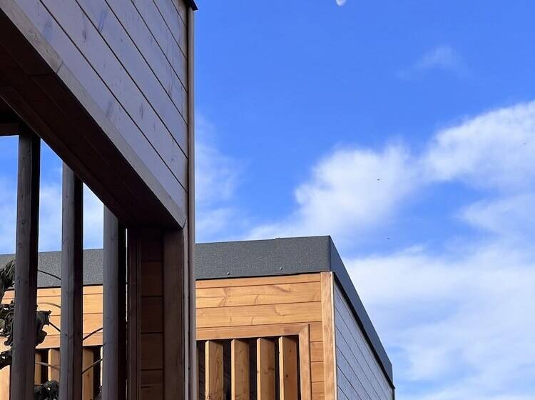 تختخواب و صبحانه Chubini Winery & Cabins